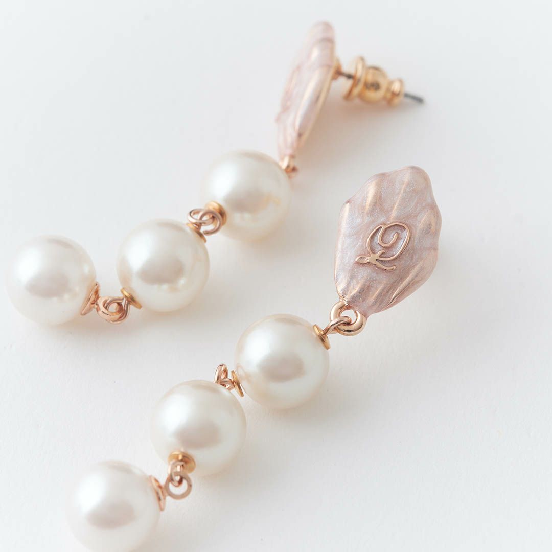 バレエコア パール ホワイト シェル ピアス