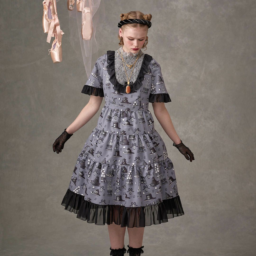 バレエコア　グレー　ワンピース