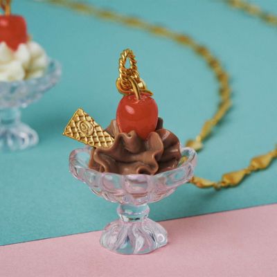 チョコレートサンデーネックレス