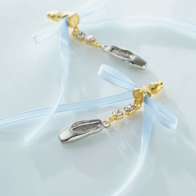 バレリーナ トウシューズピアス(白鳥)