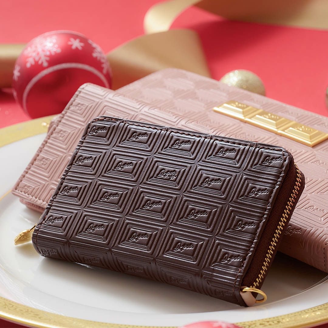 ✨新品、未使用✨Q-pot. ホワイトチョコレート　ラウンドファスナーウォレット 残り1点】ホワイトチョコレート ラウンドファスナーウォレット（財布