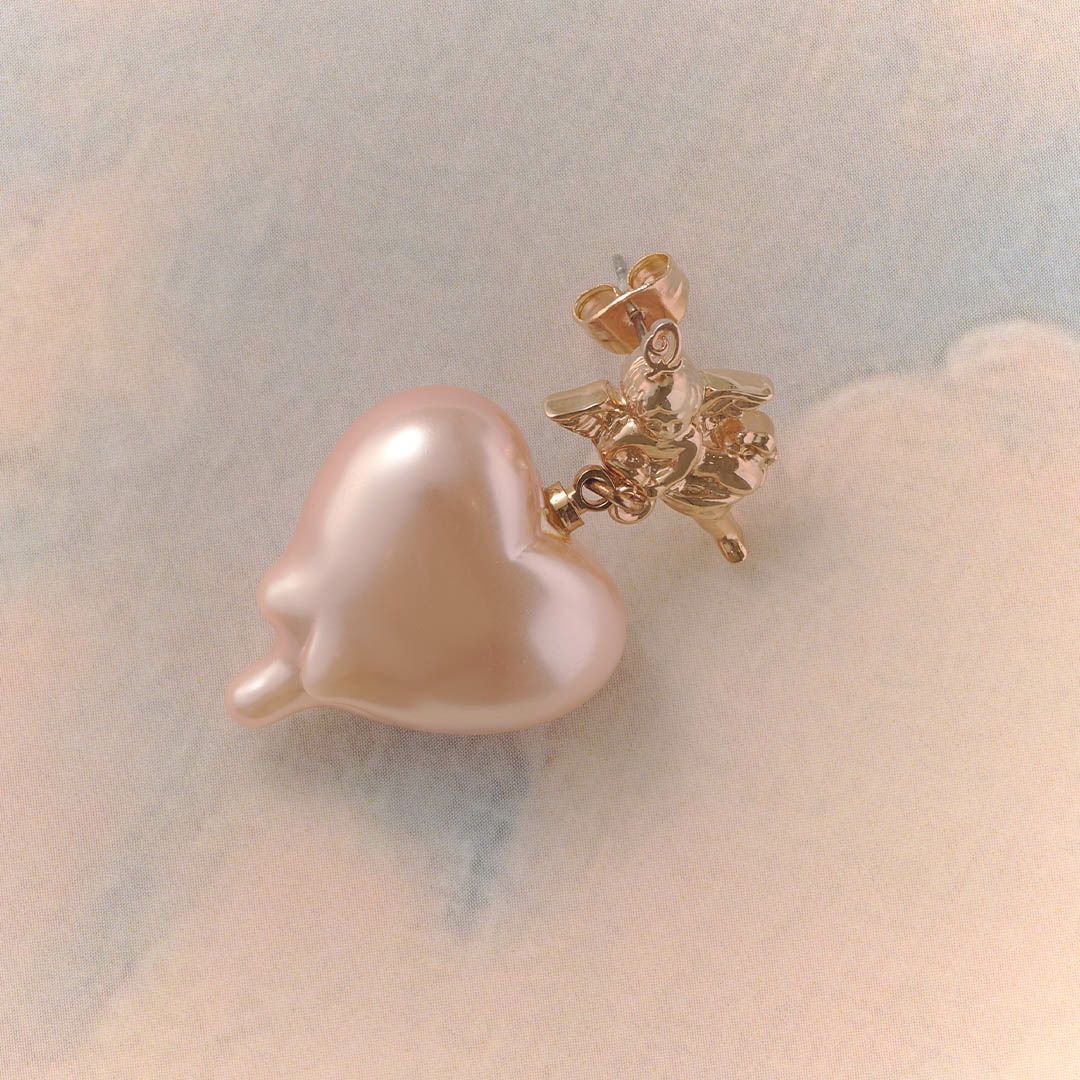 スイートハートエンジェルピアス(ホワイトチョコレート) | Q-pot