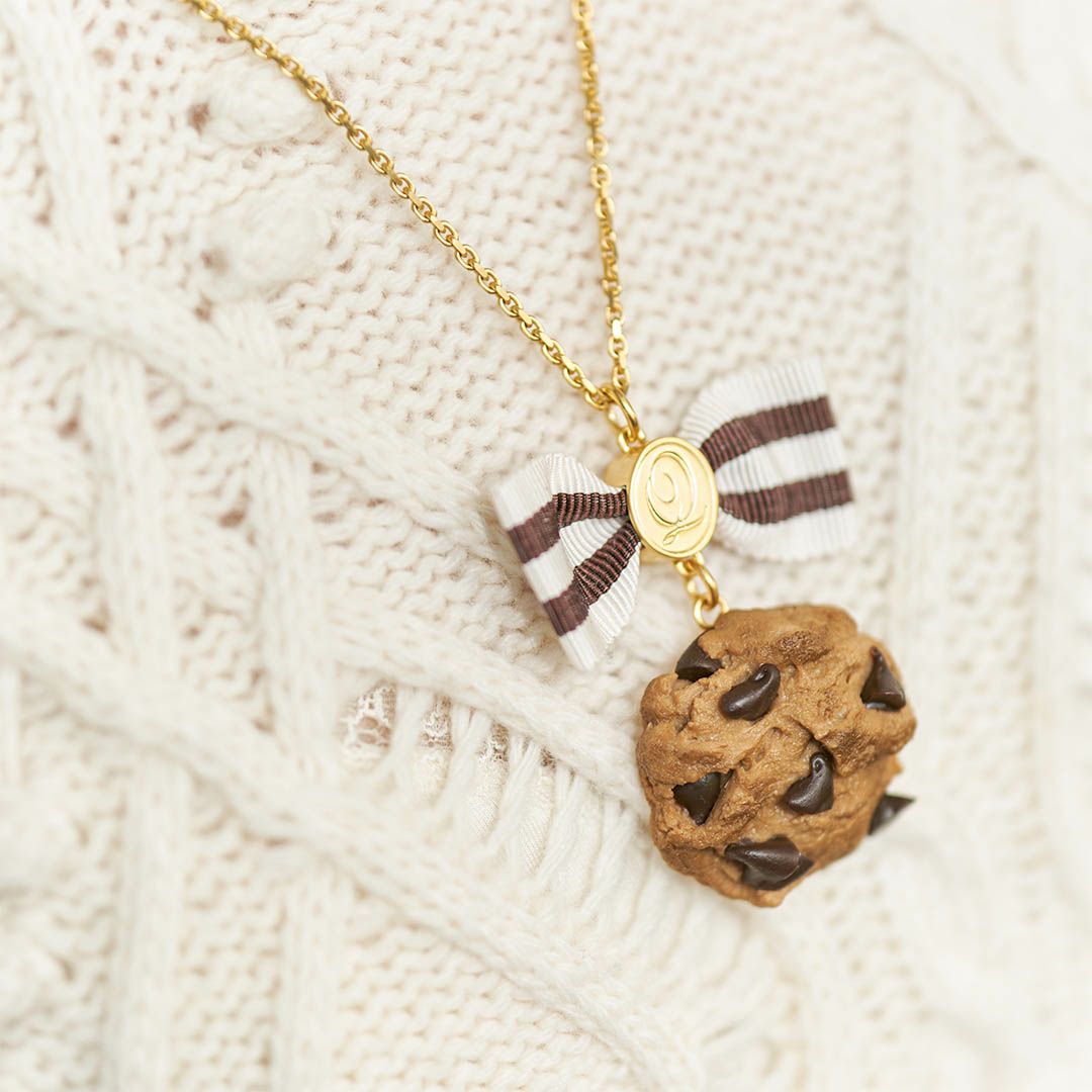 チョコレートチップ リボンクッキー ネックレス | Q-pot. ONLINE SHOP